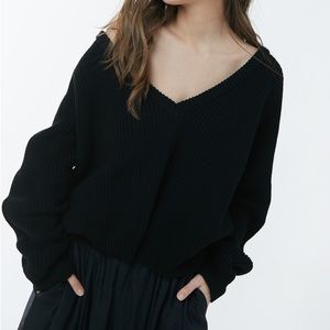 Baserange Danube V Neck Pullover